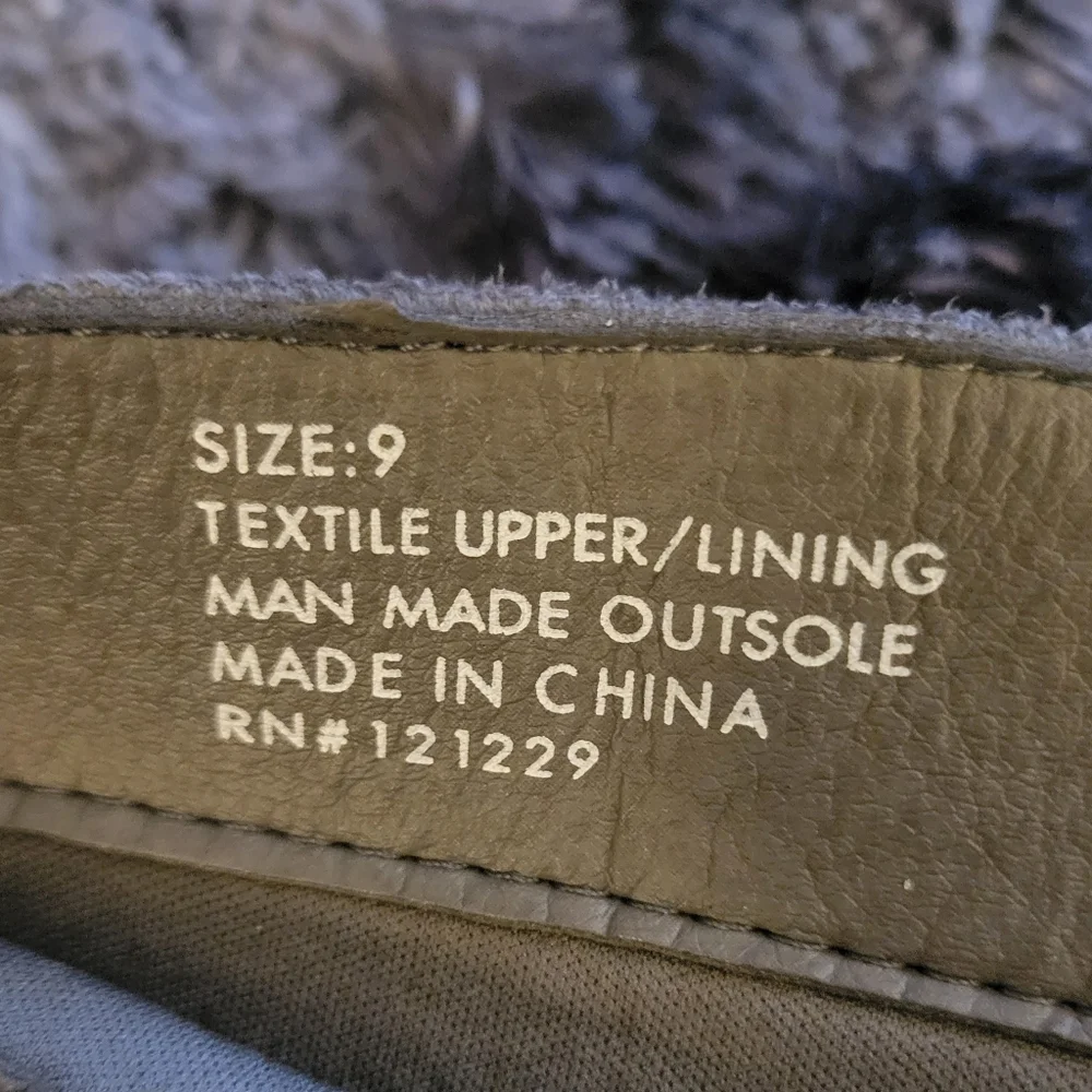 Women's Grey Suede Boots